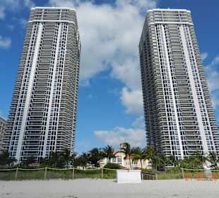 Nachbar Hotel Blue und Green Dyamantt