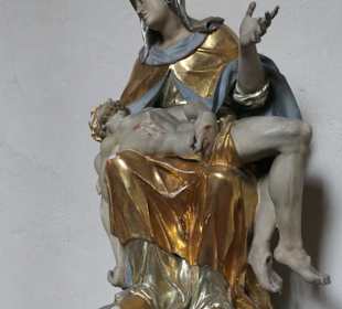 In der Kirche St. Michael und Johannes der Täufer