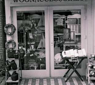 Vom Keller bis zum Dach: Souvenirs und Krimskrams