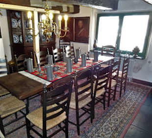 Rundgang durch die Museumsräume des Hauses Samson