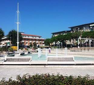 Die Piazza Fontana im September