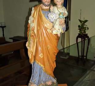 Blick in die Seitenkapellen