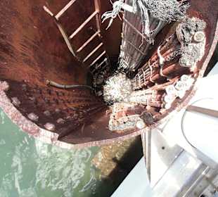 Arizona Memorial, Maststumpf