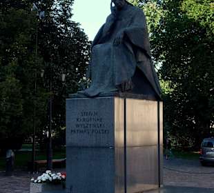 Pomnik prymasa Wyszyńskiego