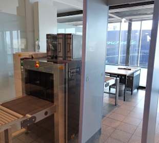 Sicherheitsschleuse im Columbus Cruise Center