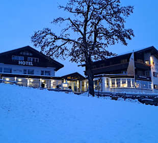 Außenansicht Hotel Alpenblick