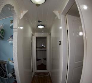 Entry to privat cabins