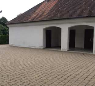 Aussegnungshalle Friedhof Neresheim