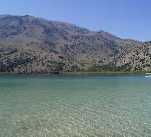 Süßwassersee in den Bergen