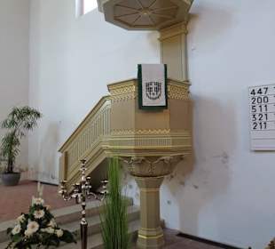 Die Kanzel der Kirche St. Severinus und Jacobus