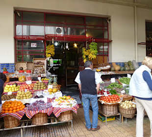 In der Markthalle von Funchal