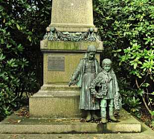 Кладбище Ольсдорф, Гамбург, 16 сентября 2013 года