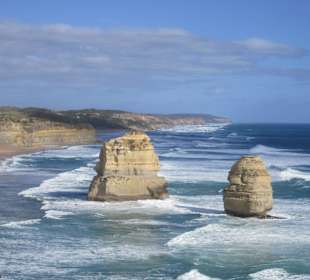 Sprichwörtliche Felsen in der Brandung