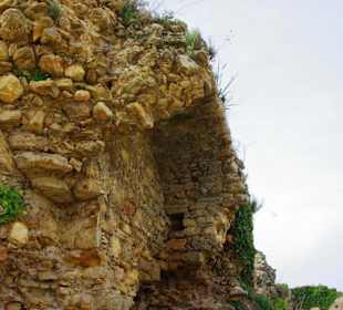 Reste der Außenmauern