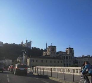 St. Jean ud Notre-Dame von der Brücke Bonaparte