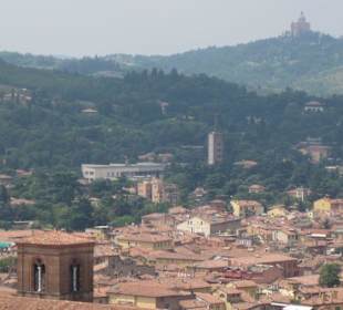 Blick auf die Kirche von der Innenstadt