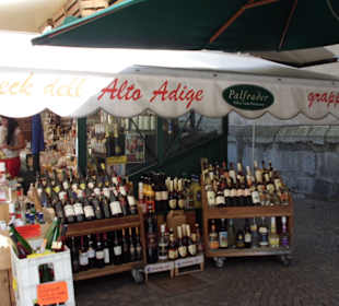 Südtiroler Markt um den Dom