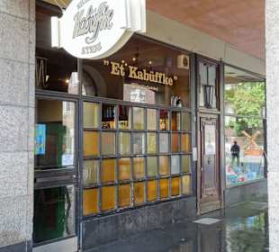 Die Killepitsch-Stube neben dem Verkaufsladen