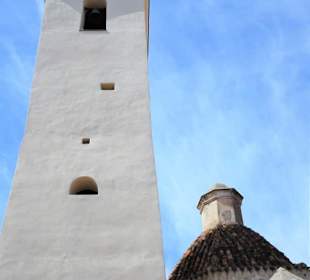 Der Glockenturm der Pfarrkirche