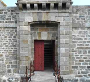 Fort National