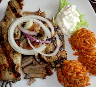 "Athen-Teller" im Restaurant Plaka