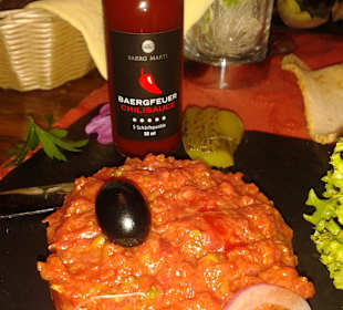 Tatar mit "schweizer Tabasco" 