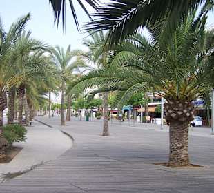 Promenade in Port d'Alcudia