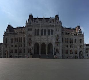 Parlament - tył