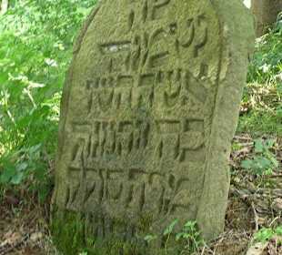 Stare, zabytkowe macewy