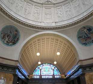 Beim Kurhaus von Wiesbaden