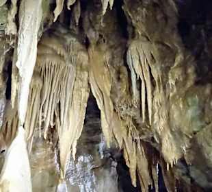 Rundgang durch die Teufelshöhle