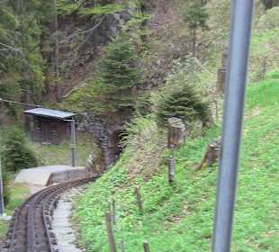 Aus dem Tunnel