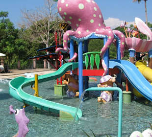 В зоопарке Бали