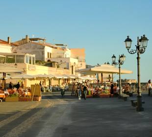 Oberhalb der Stadtmauer