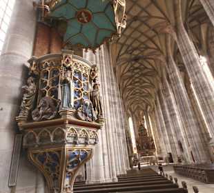 Kunstvolle Sandstein Kanzel