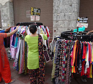 Auf dem Markt unterwegs