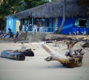  Free WLAN Bar am Strand 