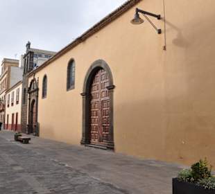 Historisches Gebäude - Calle San Augustín