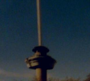 Euromast in der Dämmerung