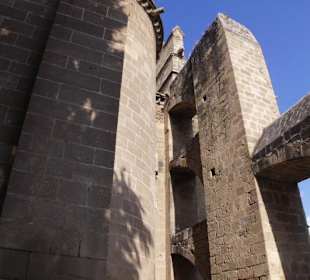 Gothische Aussenmauern