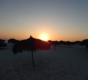 Sonnenuntergang am Sirena Beach