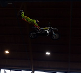 Action FMX-Jump