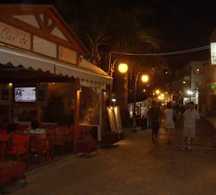 Abends in Naxos Stadt
