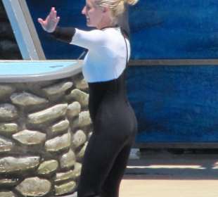 Trainerin bei der Killerwalvorführung