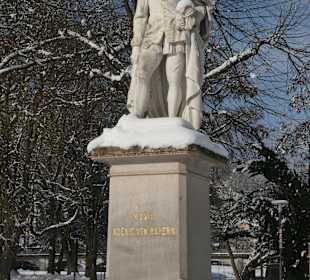 König Max II. im Schnee vor der Spielbank