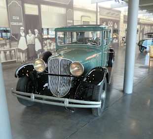 Historische Oetker Fahrzeuge