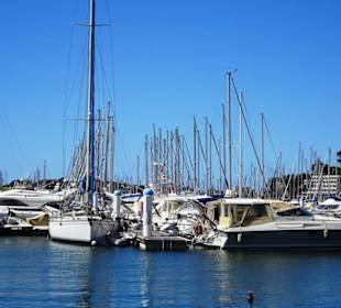 Rundgang durch den Yachthafen von Bandol