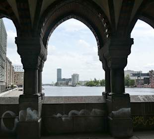 Blick von der Oberbaumbrücke