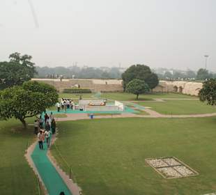 Rajghat - Blick vom Wall auf den Innenraum