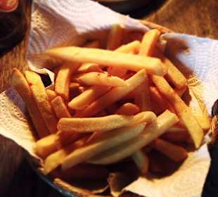 Kids love fries @ Sing's Beach Bar